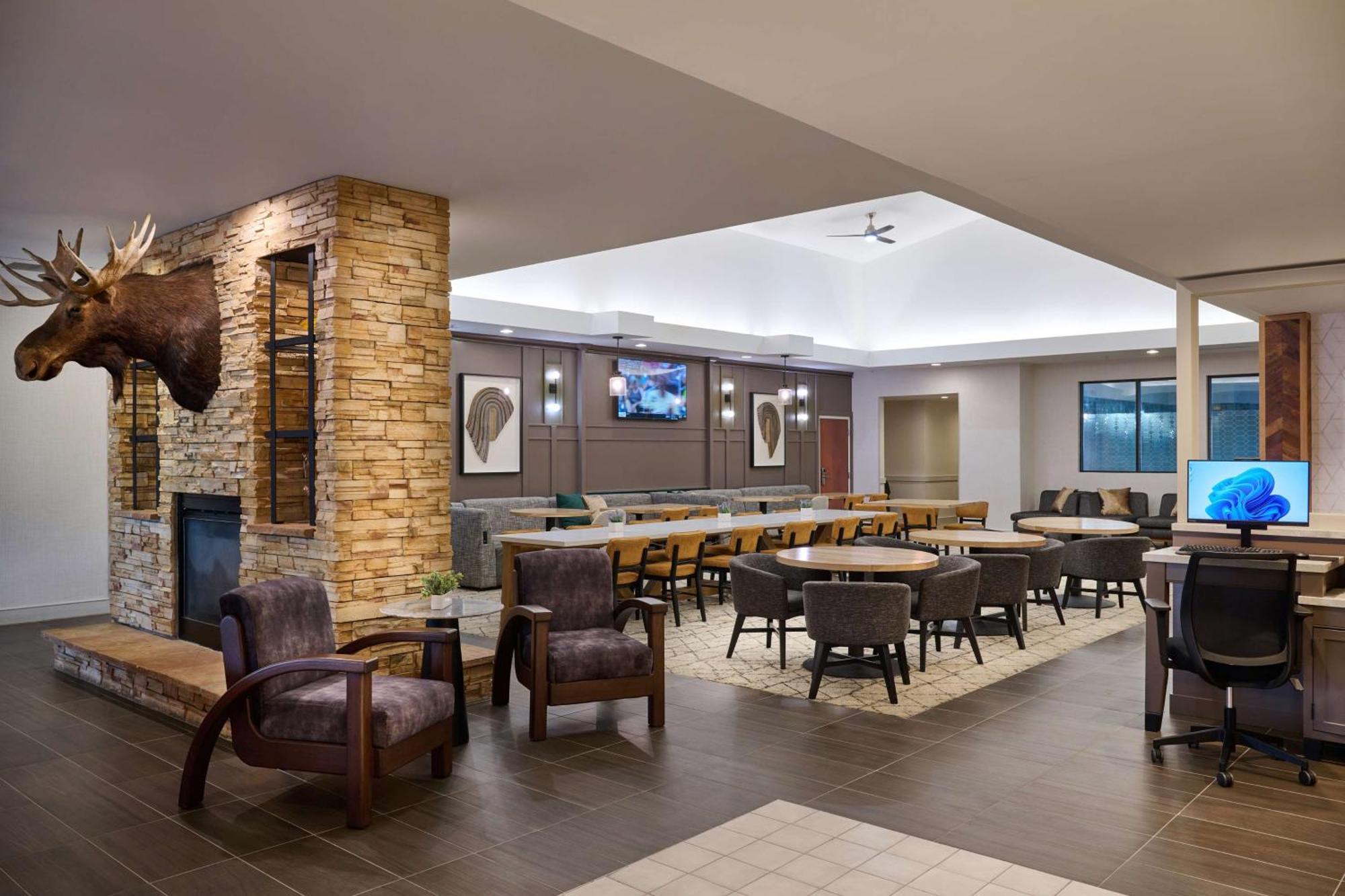 Homewood Suites By Hilton Anchorage Exterior photo